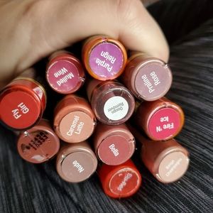 Full size samples Lipsense